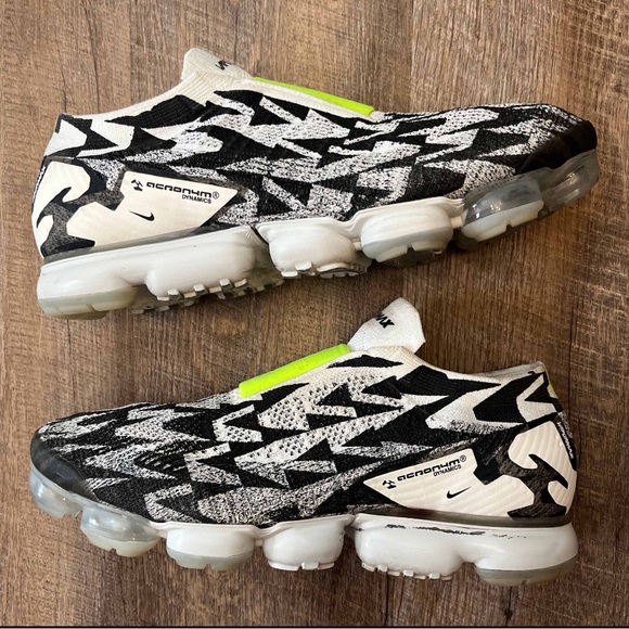 acronym vapormax light bone